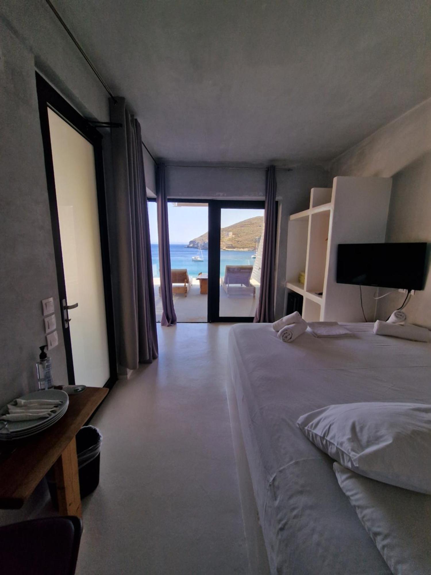Spathi Beach Suites Kea Habitación foto