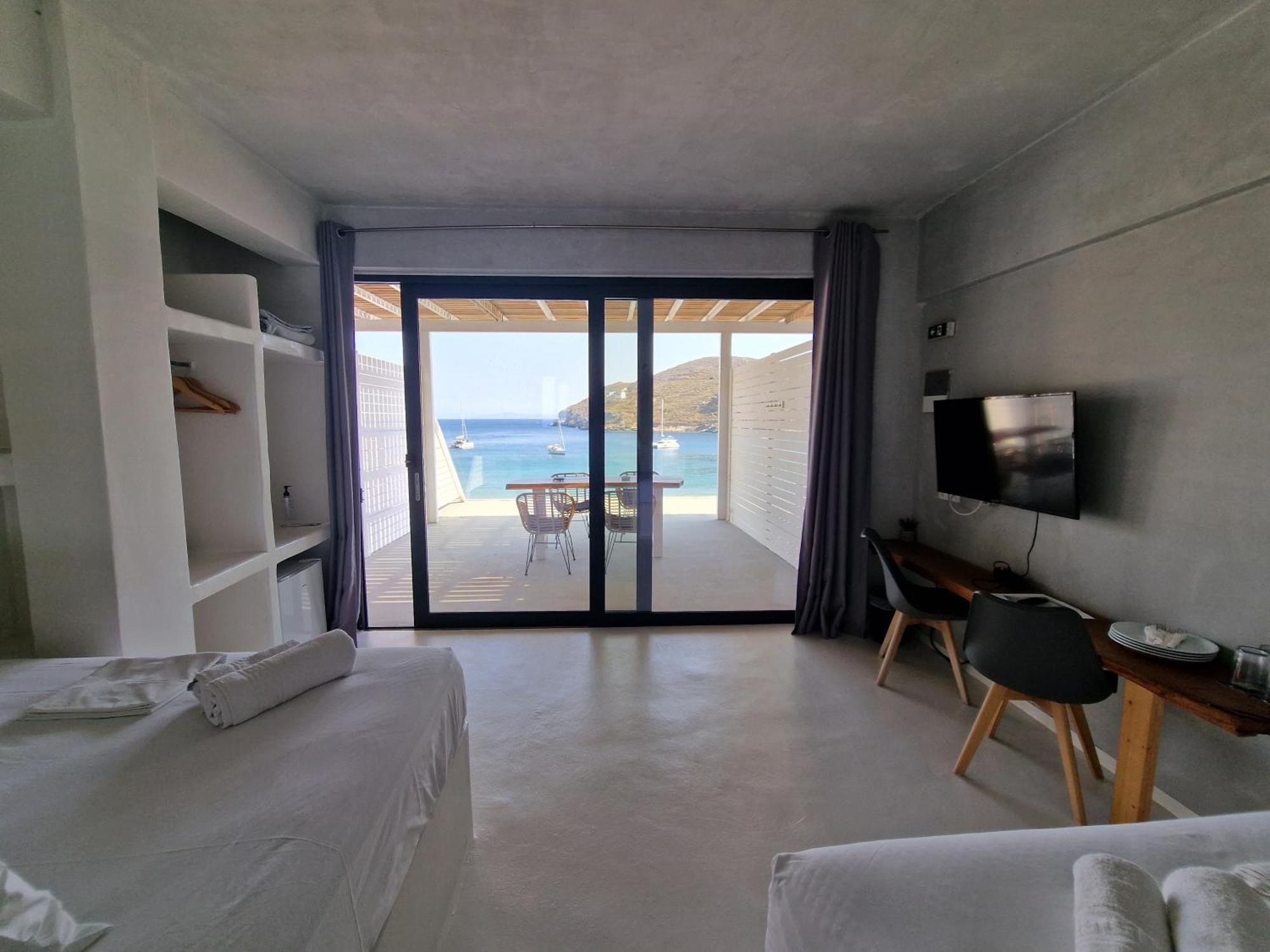 Spathi Beach Suites Kea Habitación foto